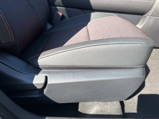 New 2027 Nissan Kicks SR FWD image 14