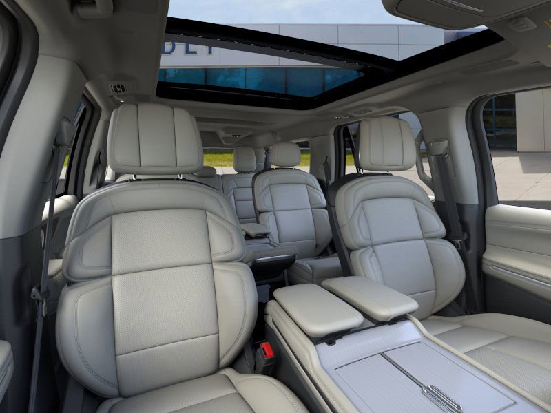 New 2026 Lincoln Navigator L Reserve w/ Jet Appearance Package image 10