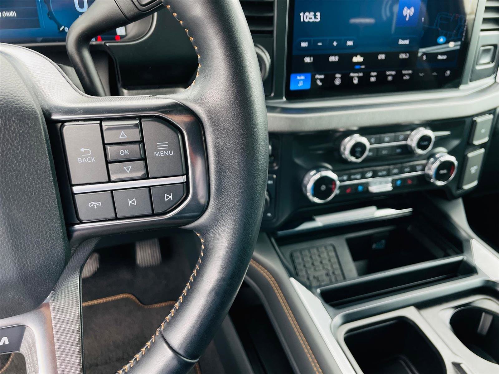 Used 2023 Ford F350 Platinum AWD/4WD image 13