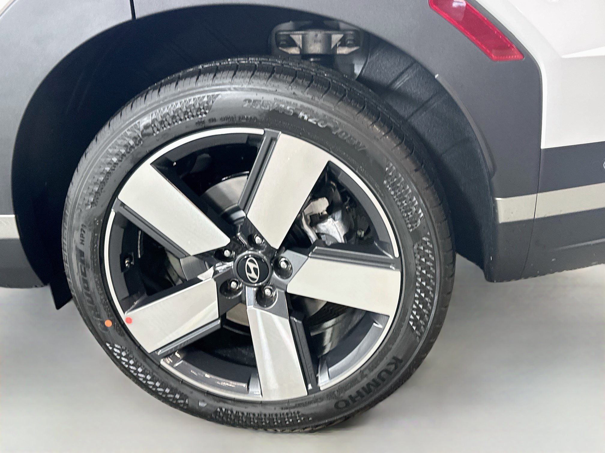 New 2027 Hyundai Santa Fe Limited AWD/4WD image 33