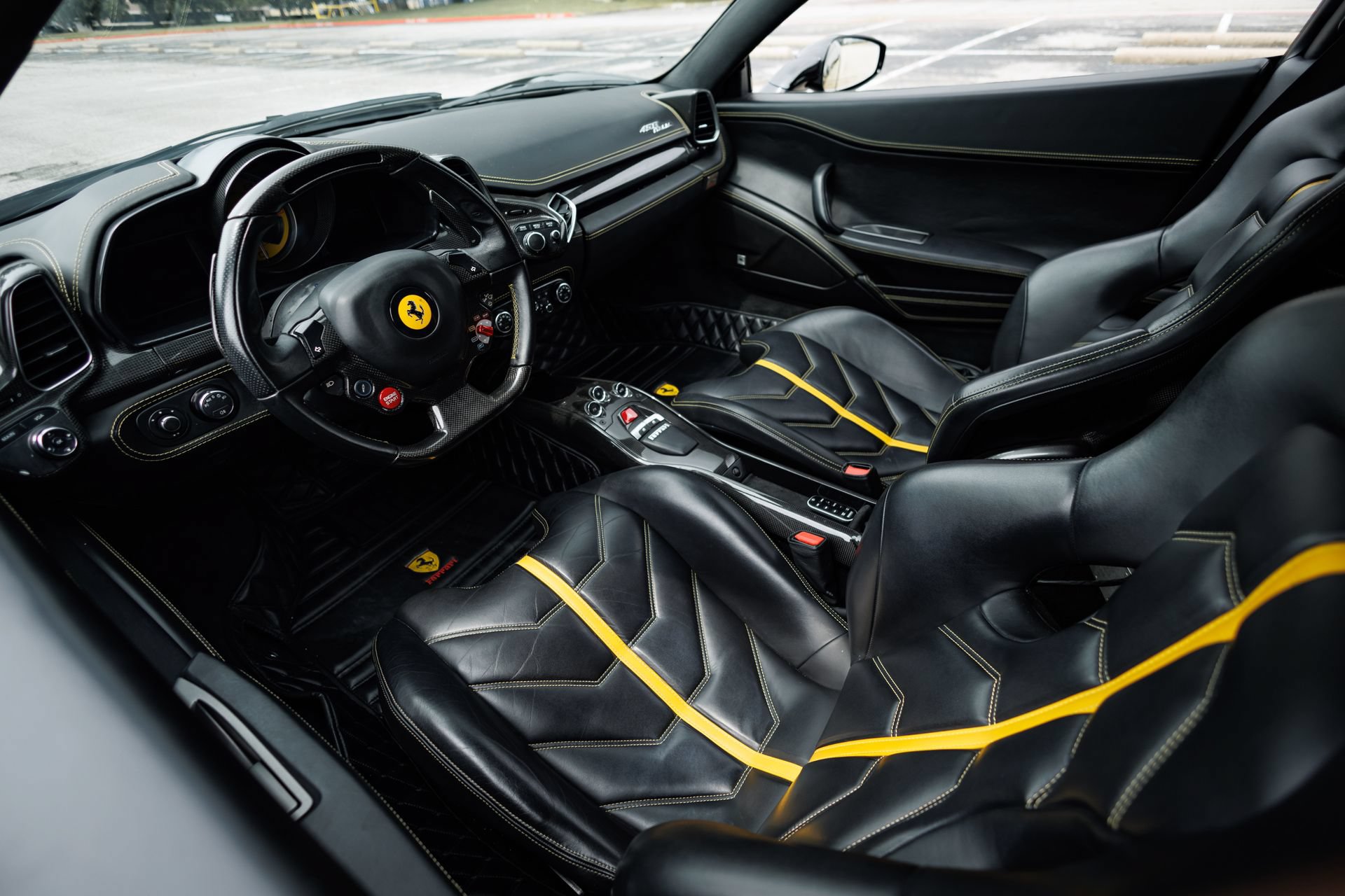 Used 2012 Ferrari 458 Italia Coupe RWD image 38