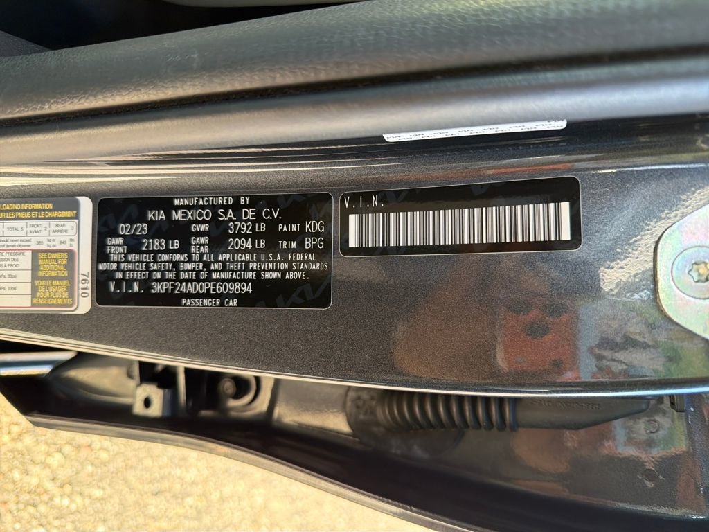 Used 2023 Kia Forte LXS image 29