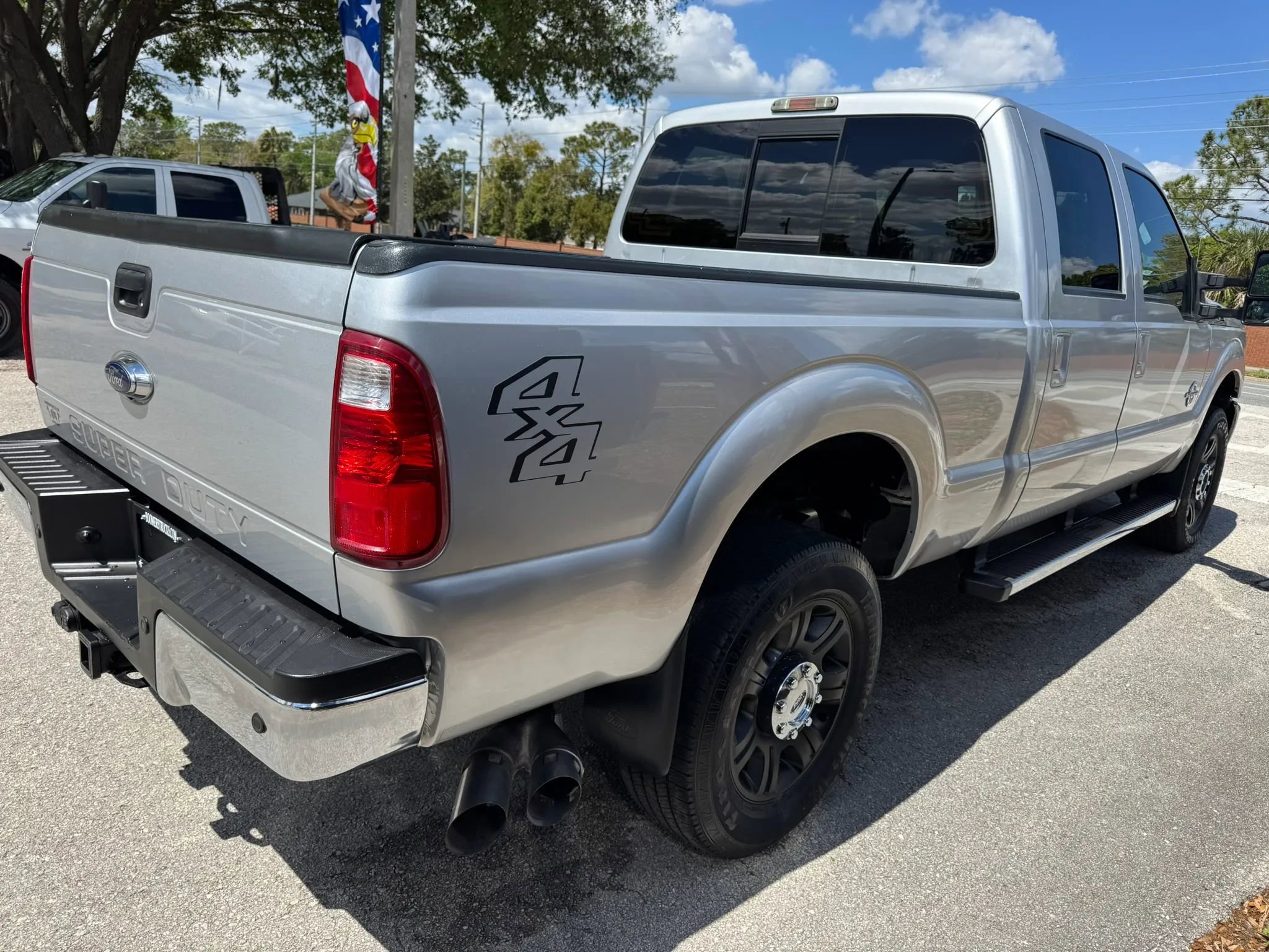 Used 2015 Ford F350 Lariat w/ Chrome Package image 6