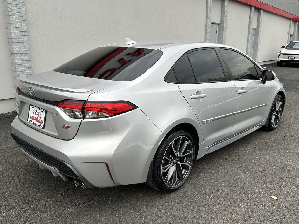 Used 2022 Toyota Corolla SE image 3