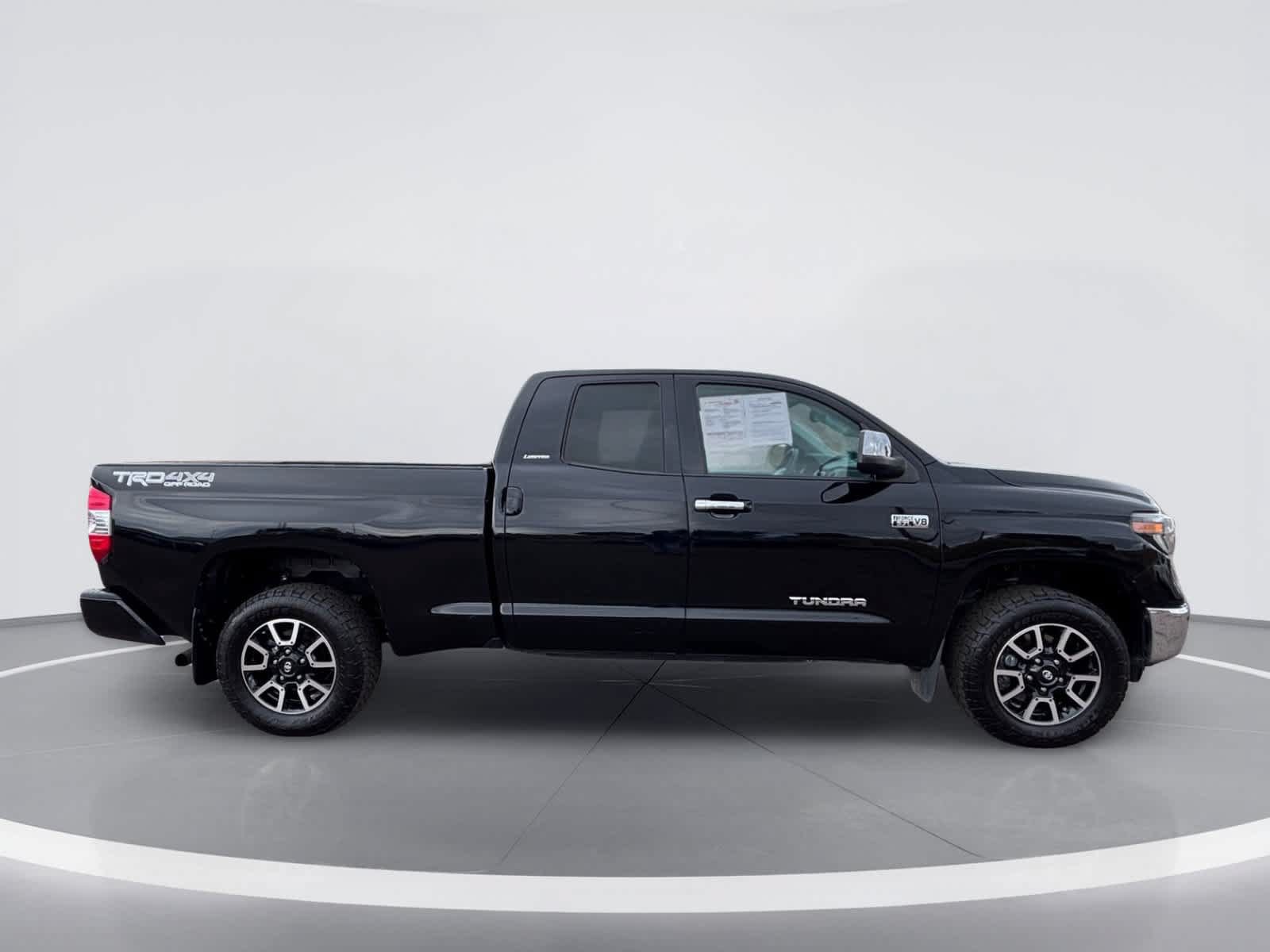 Used 2021 Toyota Tundra Limited w/ Limited Premium Package AWD/4WD image 7
