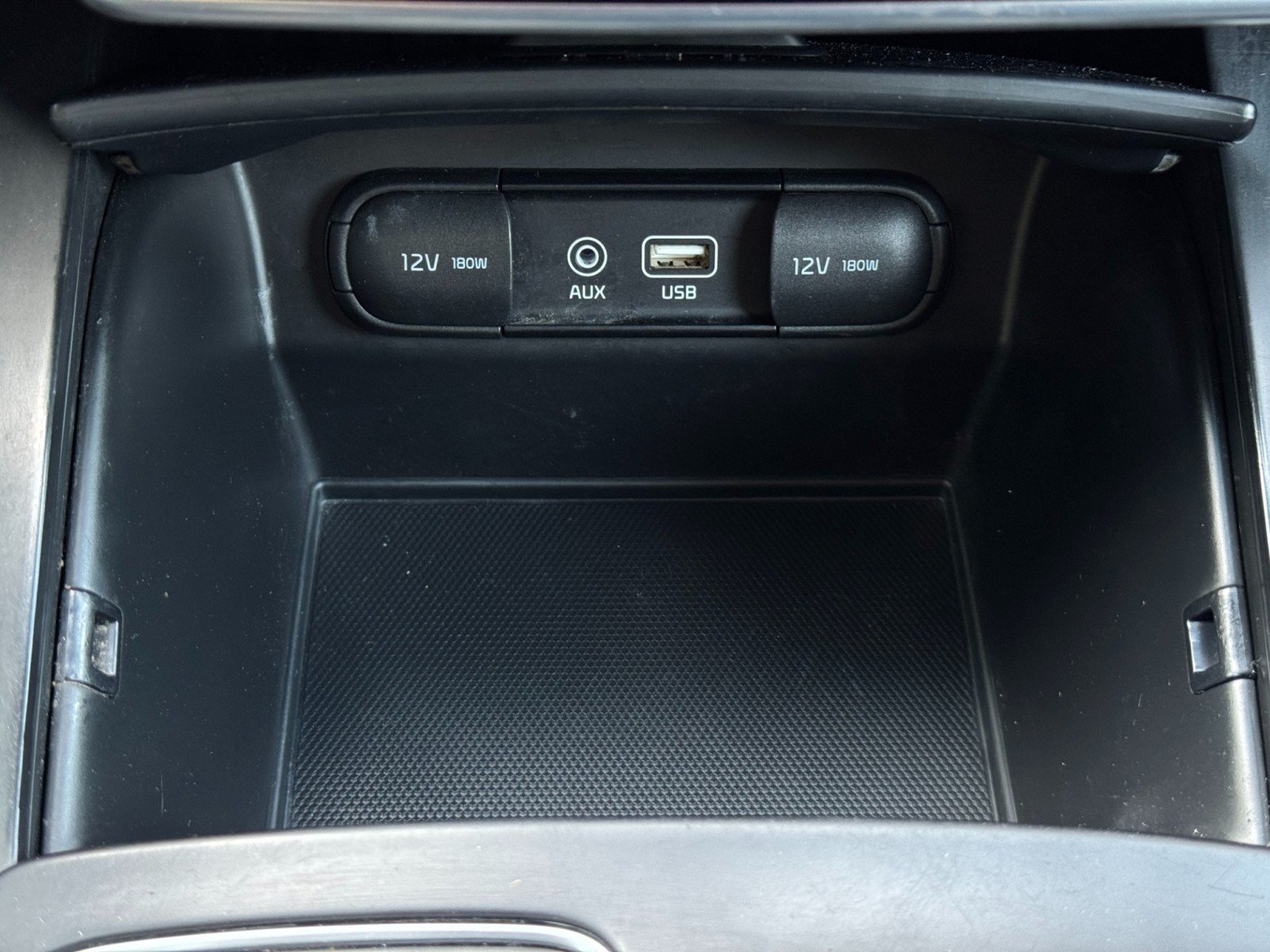 Used 2020 Kia Sorento S FWD image 26