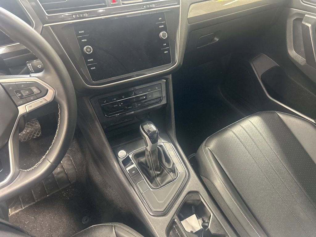 Used 2024 Volkswagen Tiguan SE image 4