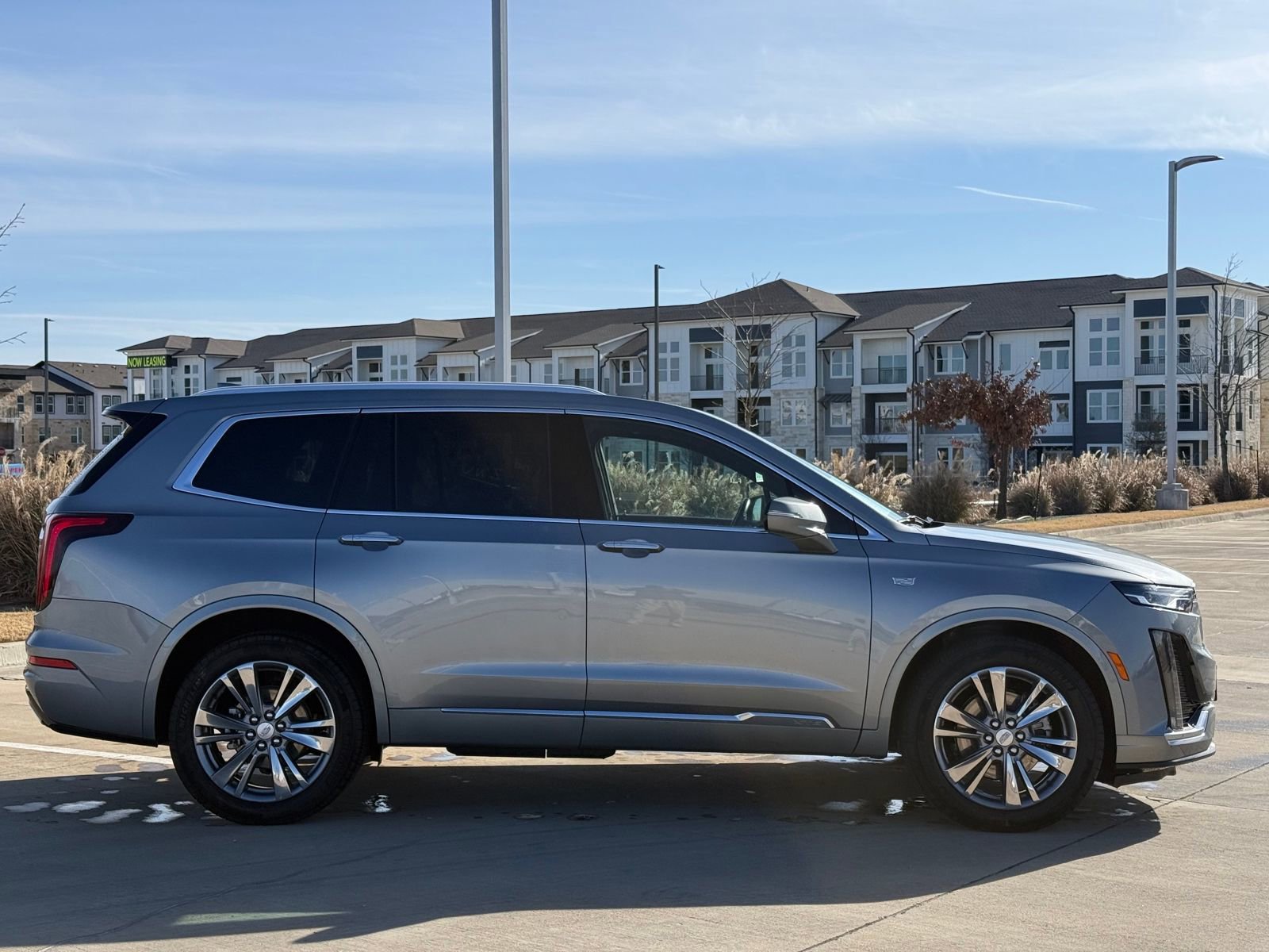 Certified 2025 Cadillac XT6 Premium Luxury image 8