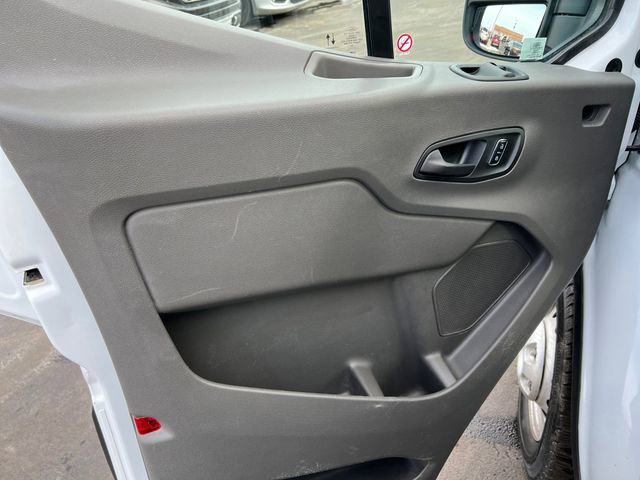 Used 2024 Ford Transit 250 Low Roof AWD w/ Exterior Upgrade Package image 17