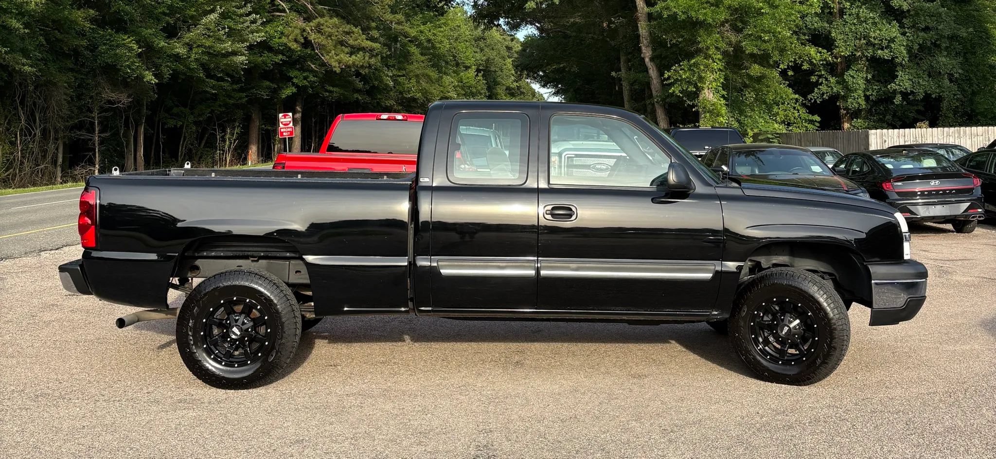 Used 2004 Chevrolet Silverado 1500 LS w/ Light Duty Power Package AWD/4WD image 39