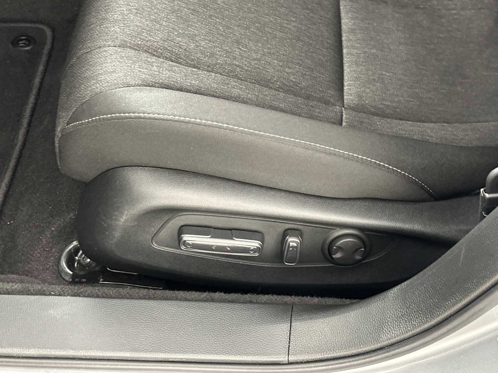 Used 2025 Honda Accord SE image 11