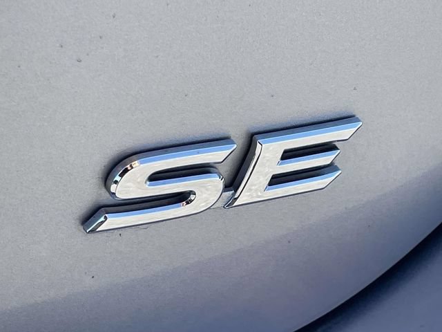 Used 2024 Toyota Camry SE w/ Convenience Package FWD image 31