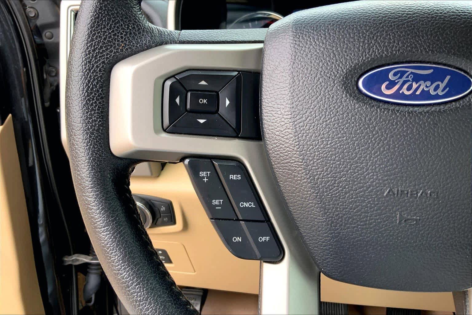Used 2015 Ford F150 Lariat w/ Equipment Group 502A Luxury AWD/4WD image 24