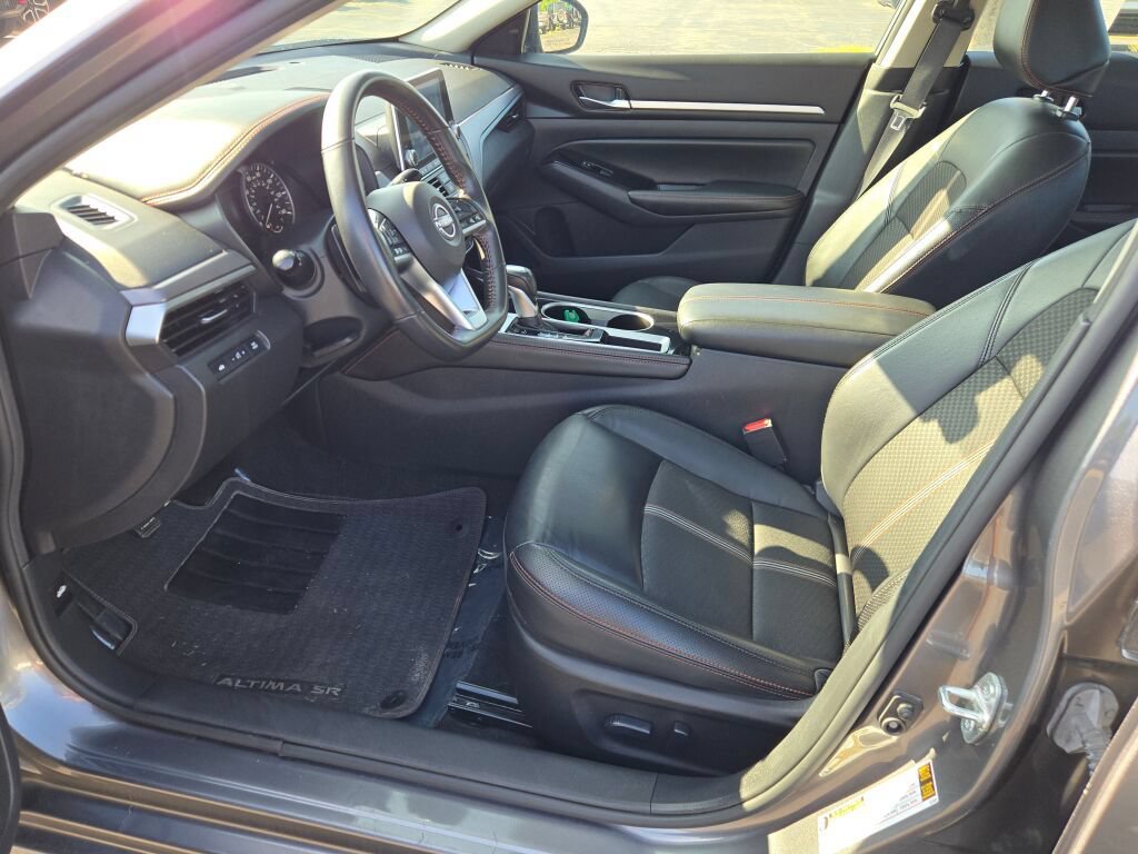 Used 2024 Nissan Altima 2.5 SR FWD image 5