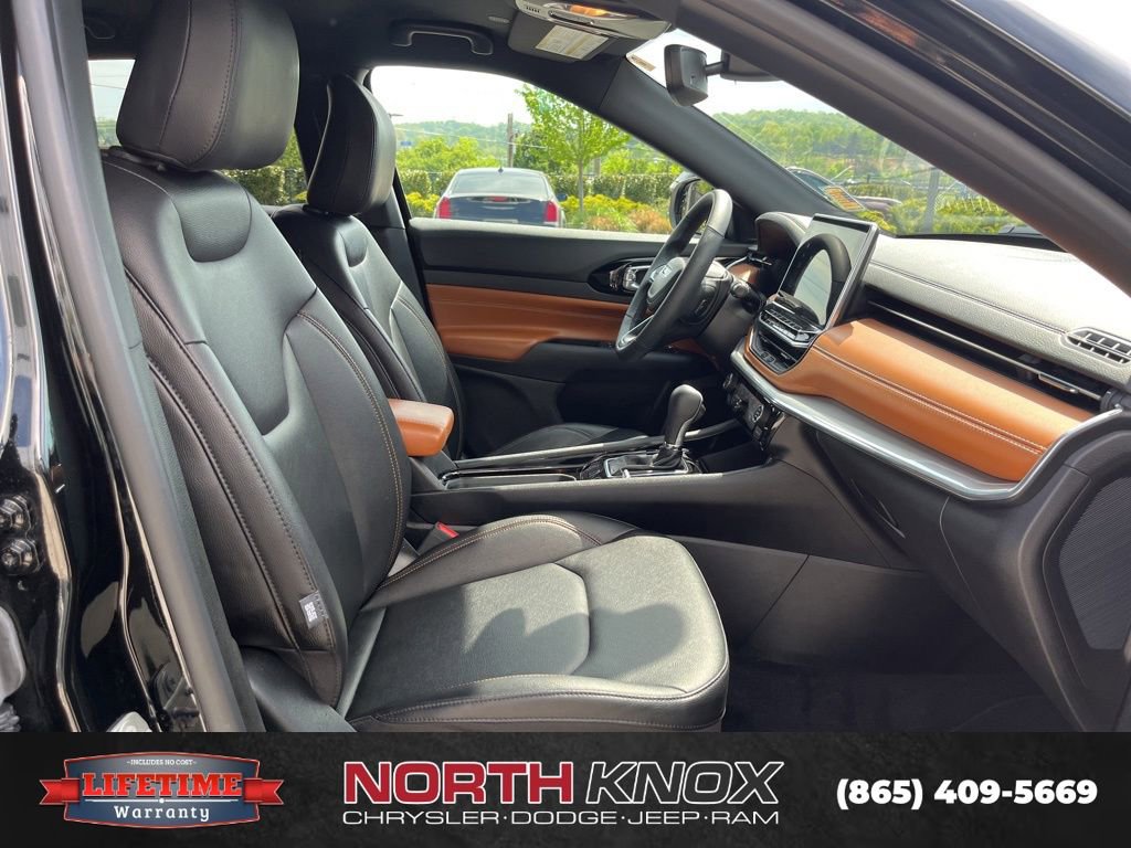 Used 2024 Jeep Compass Limited AWD/4WD image 24