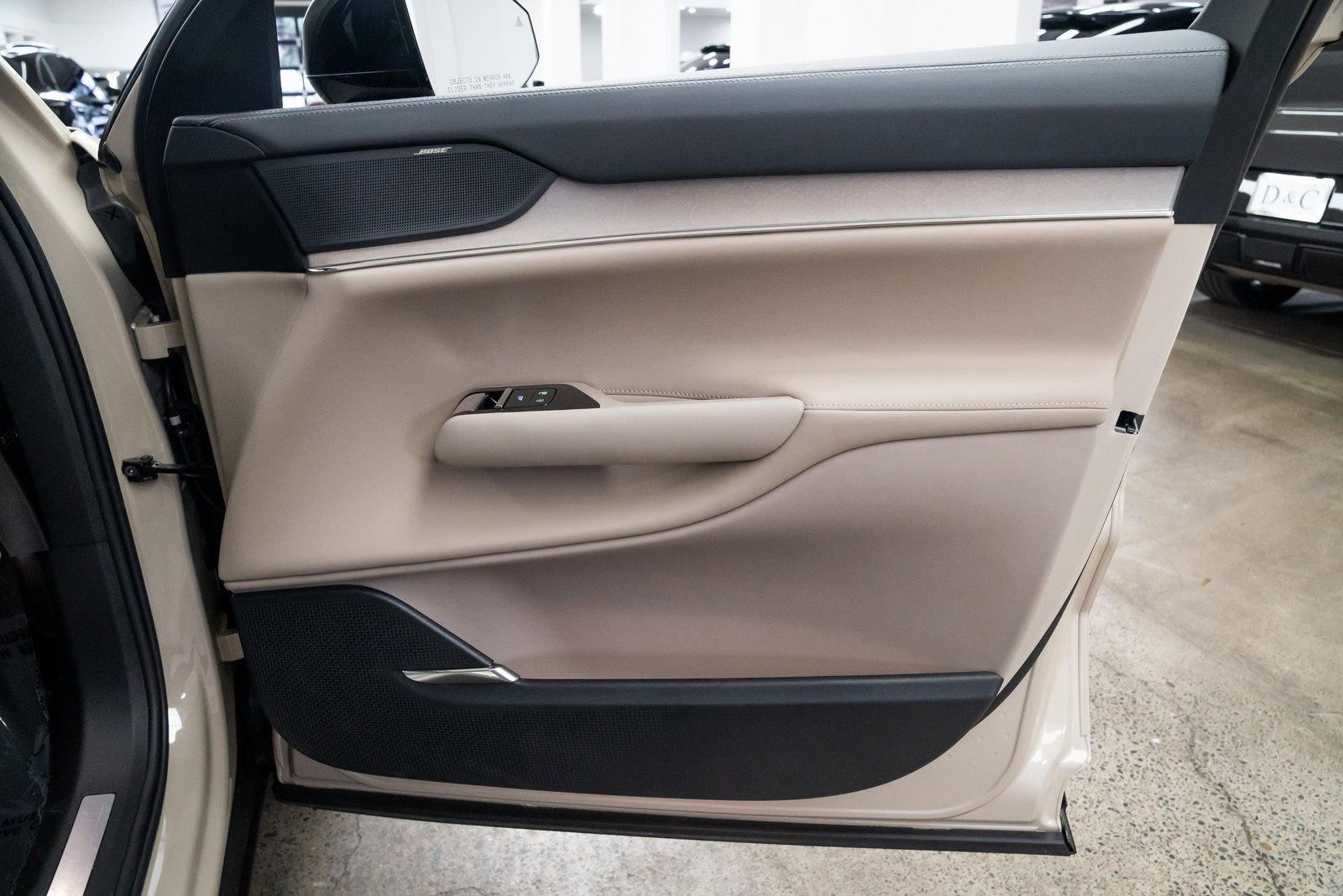 Used 2025 Volvo EX90 Plus image 24