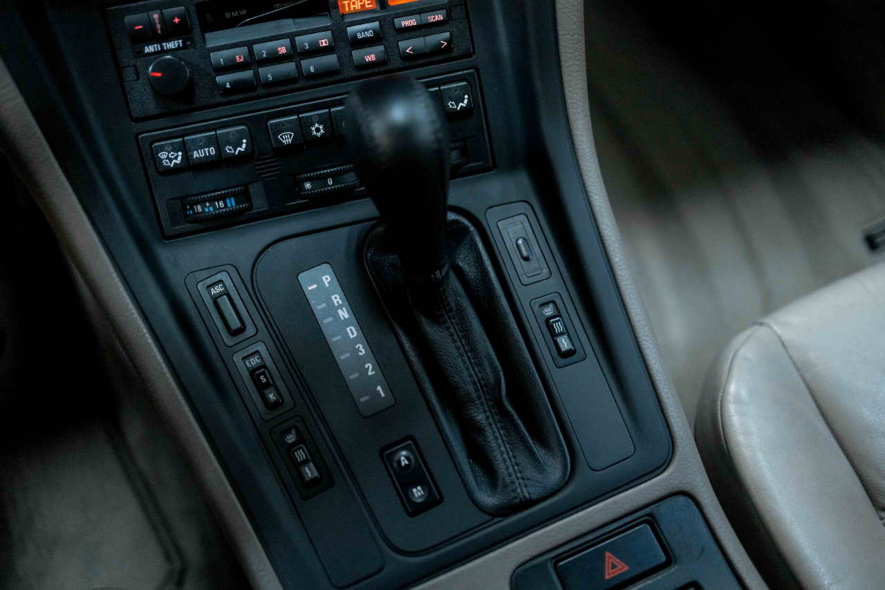 Used 1993 BMW 850Ci image 65