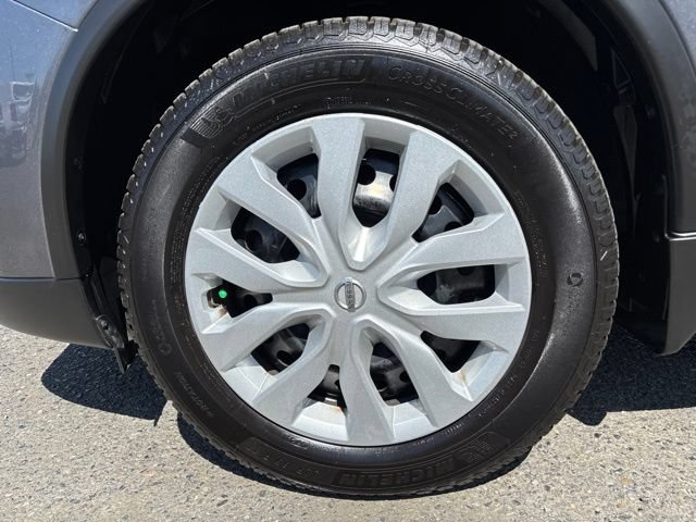 Used 2016 Nissan Rogue S AWD/4WD image 11