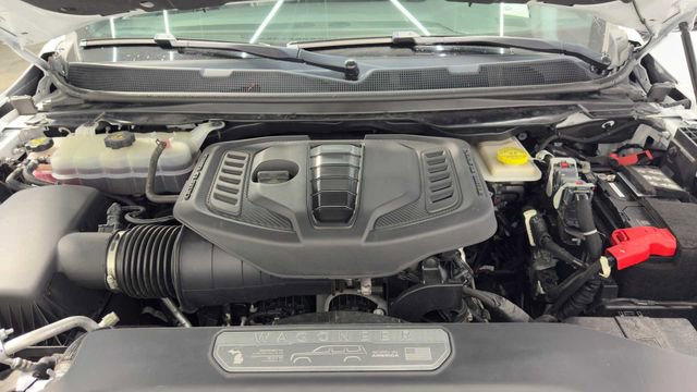 Used 2023 Jeep Wagoneer 2WD image 39