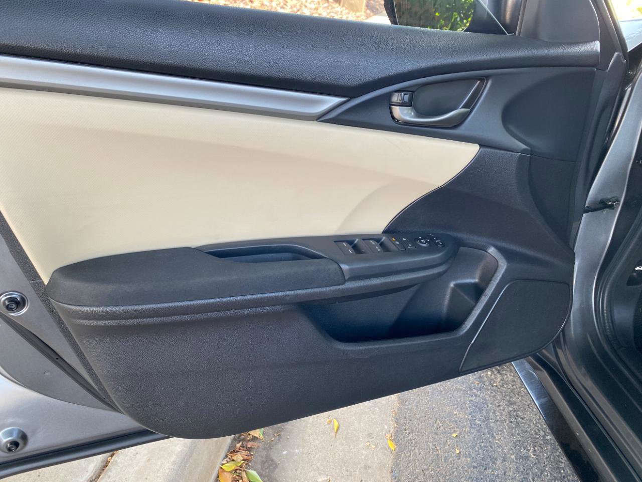 Used 2017 Honda Civic Sport image 19