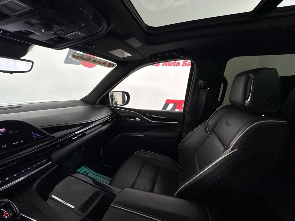 Used 2023 Cadillac Escalade Sport AWD/4WD image 30