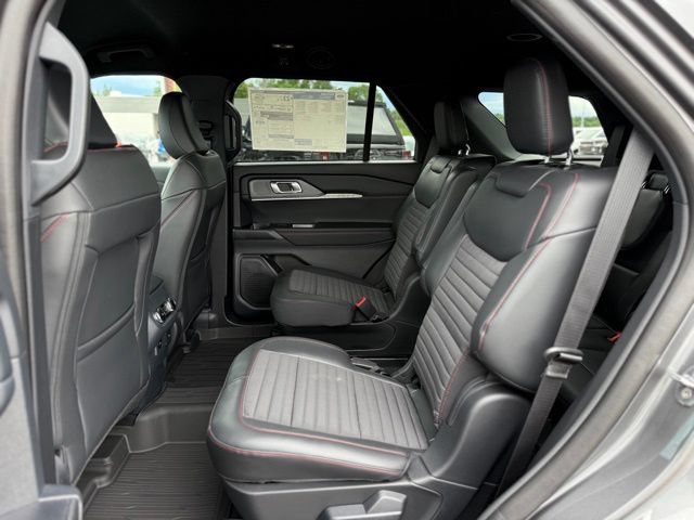 New 2026 Ford Explorer ST-Line AWD/4WD image 17