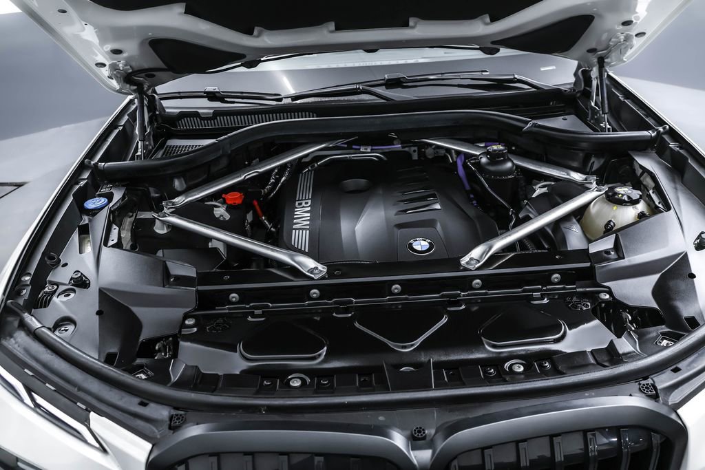 Used 2023 BMW X7 xDrive40i w/ M Sport Package image 34