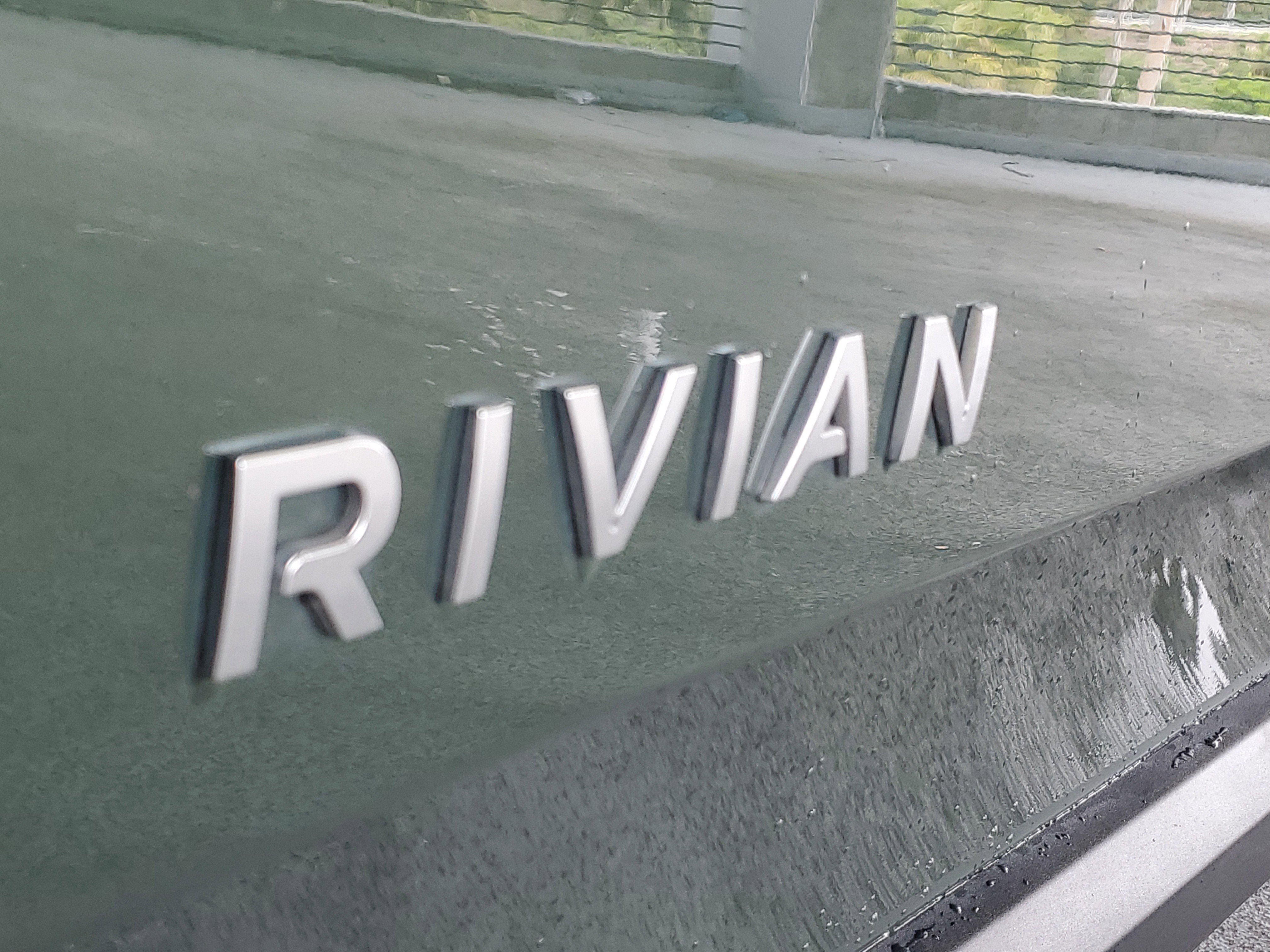 Used 2023 Rivian R1T Adventure image 5