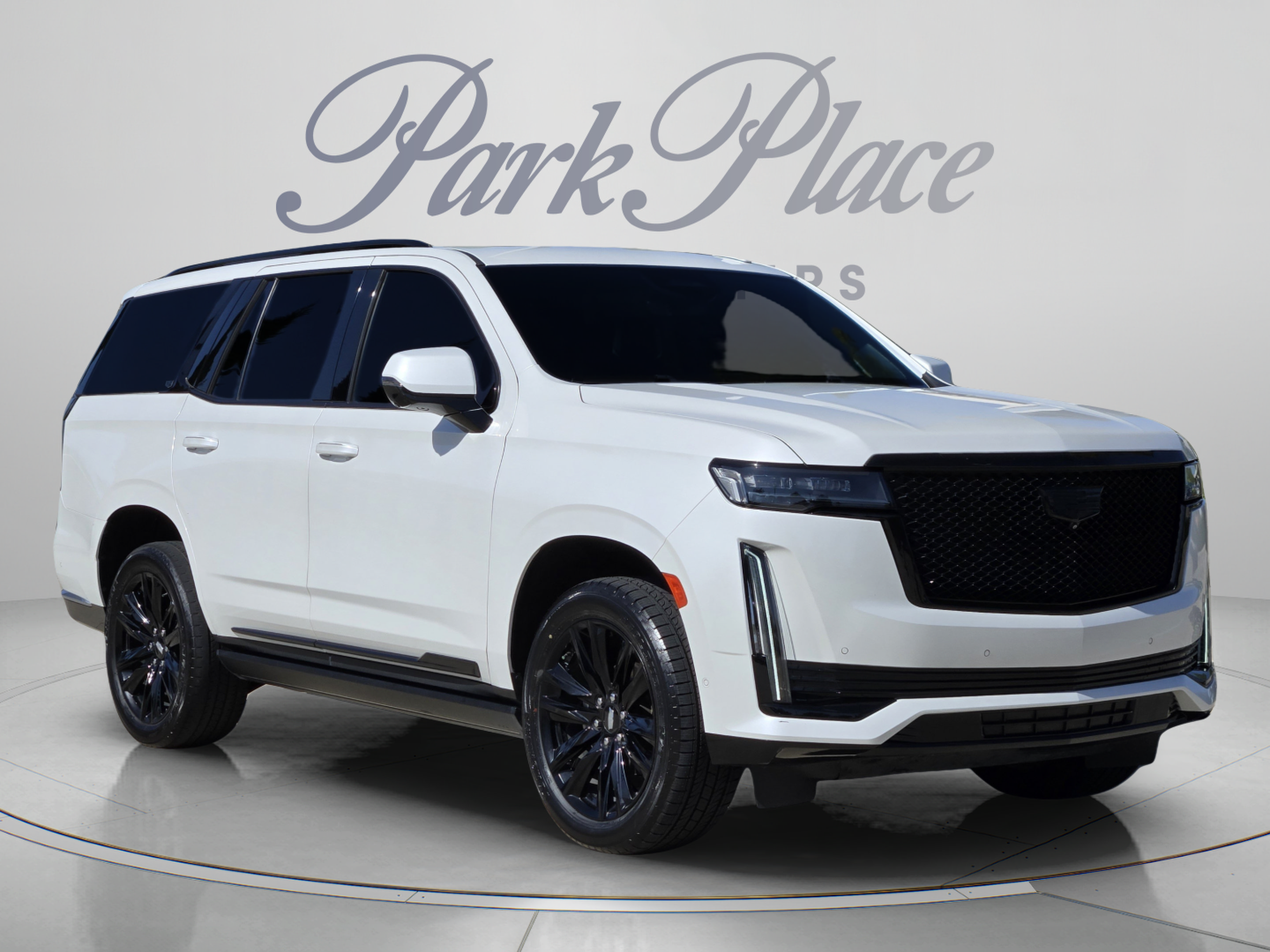 Used 2023 Cadillac Escalade Sport Platinum w/ LPO, Floor Liner Package AWD/4WD image 7