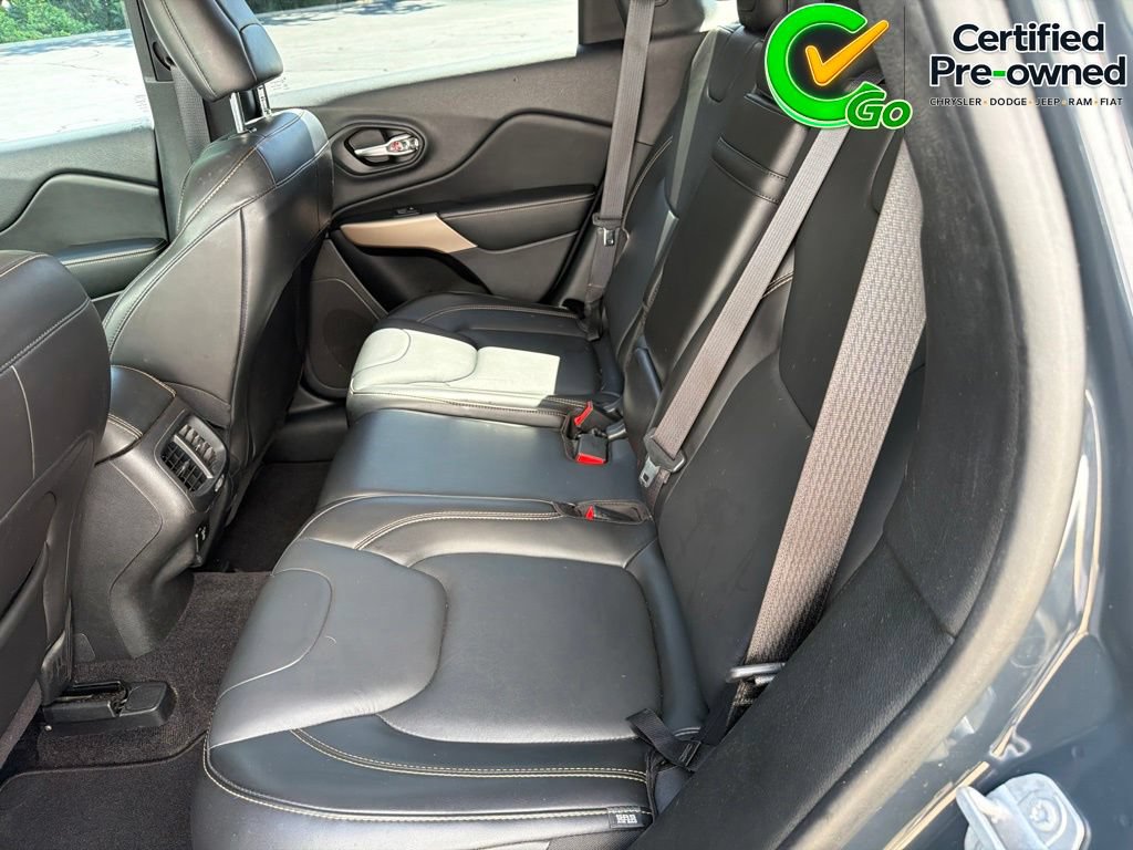 Certified 2018 Jeep Cherokee Limited FWD image 38