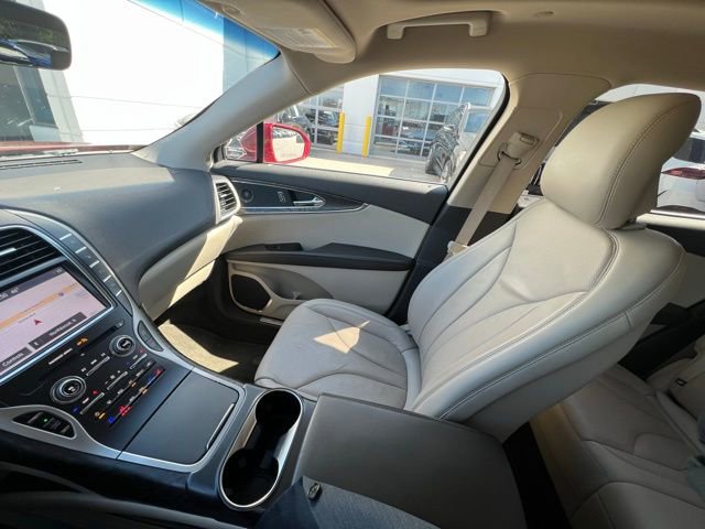 Used 2019 Lincoln Nautilus Reserve image 18