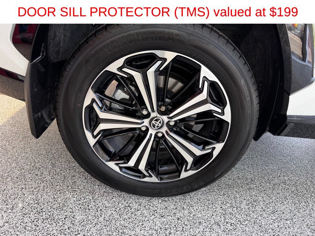 Certified 2025 Toyota RAV4 XSE w/ Weather Package AWD/4WD image 16