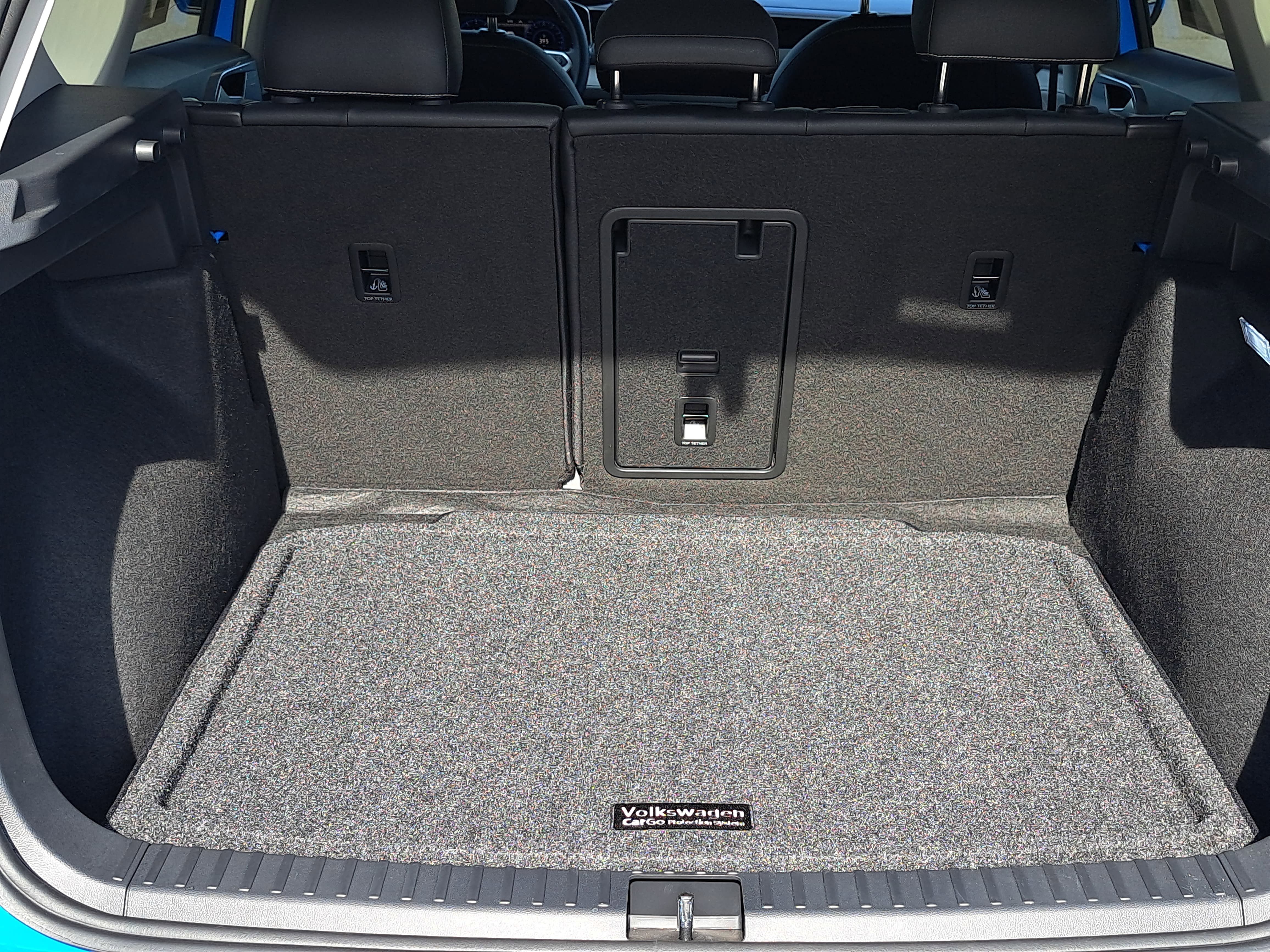 Certified 2025 Volkswagen Taos SEL AWD/4WD image 12