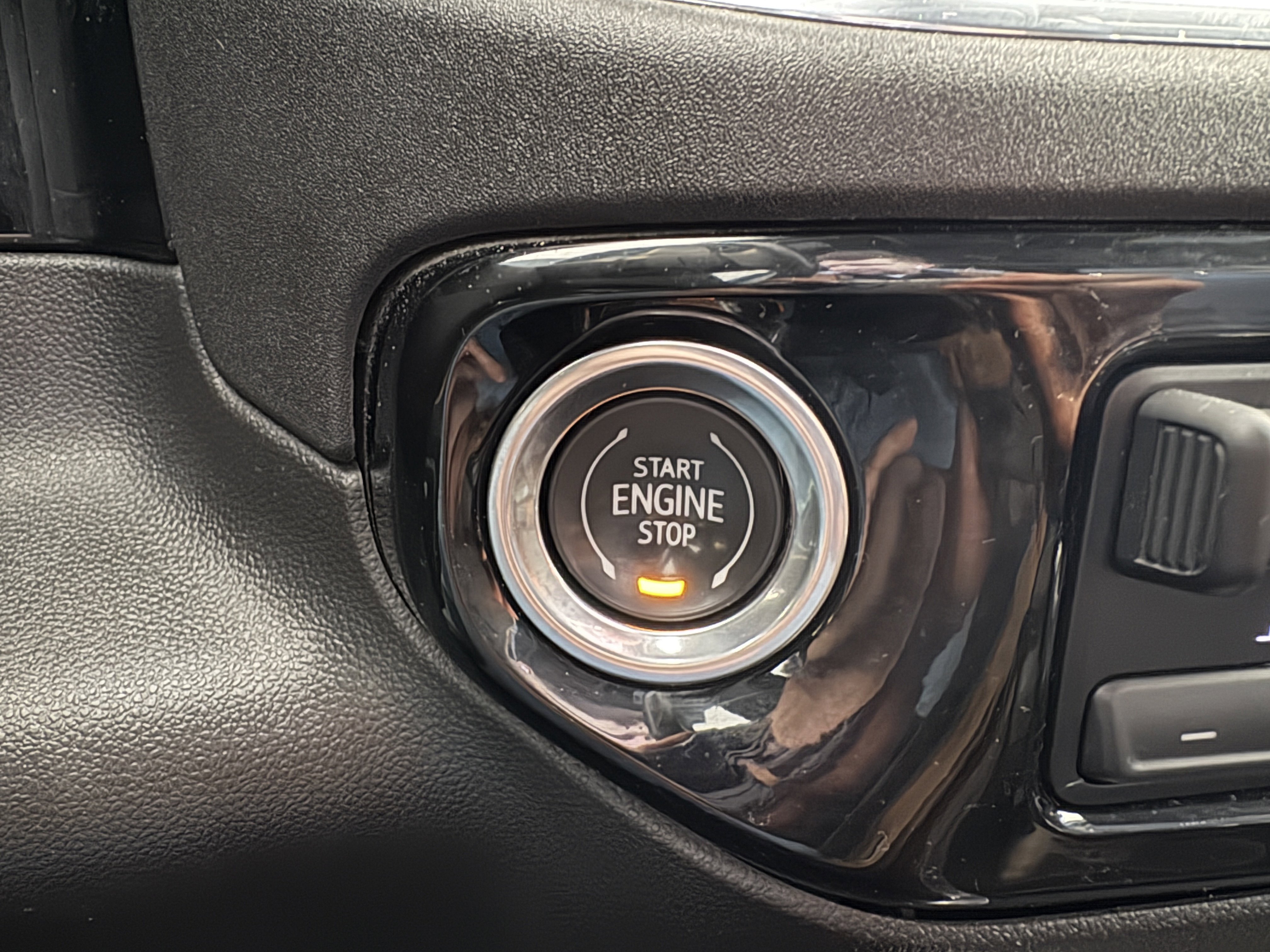 Used 2024 GMC Sierra 1500 SLT w/ SLT Premium Plus Package image 14