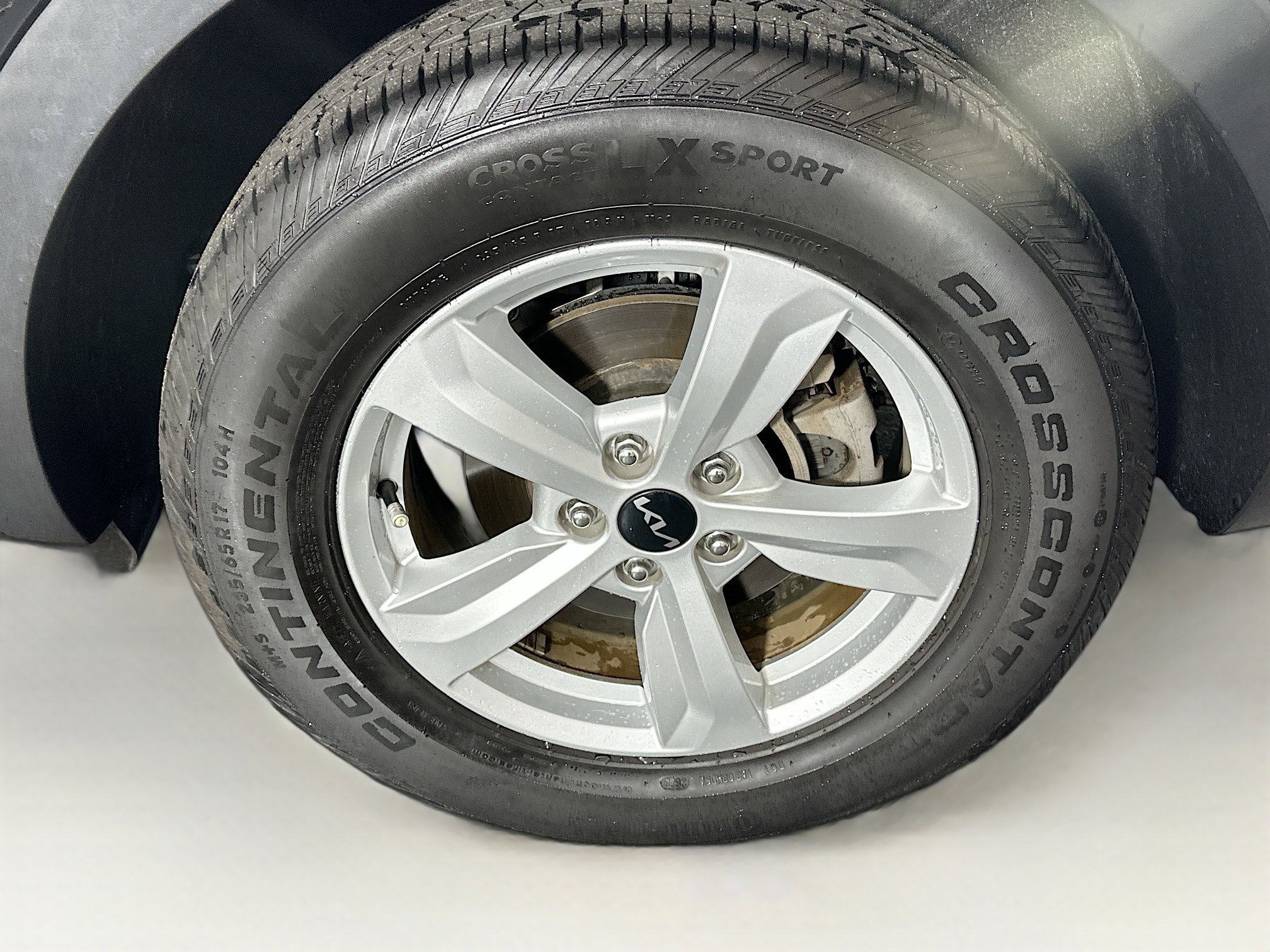 Used 2023 Kia Sorento LX image 11