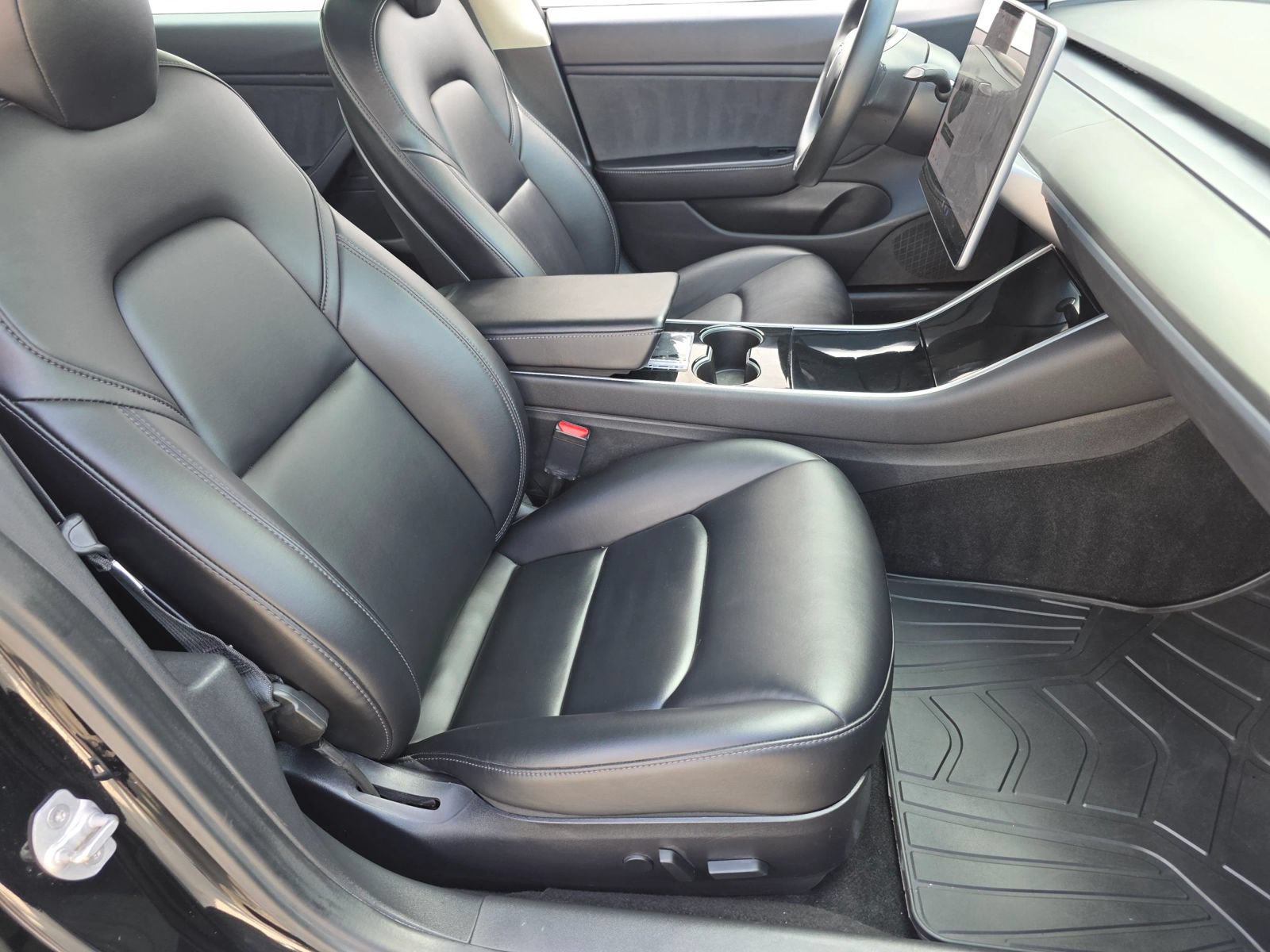 Used 2018 Tesla Model 3 Mid Range RWD image 24