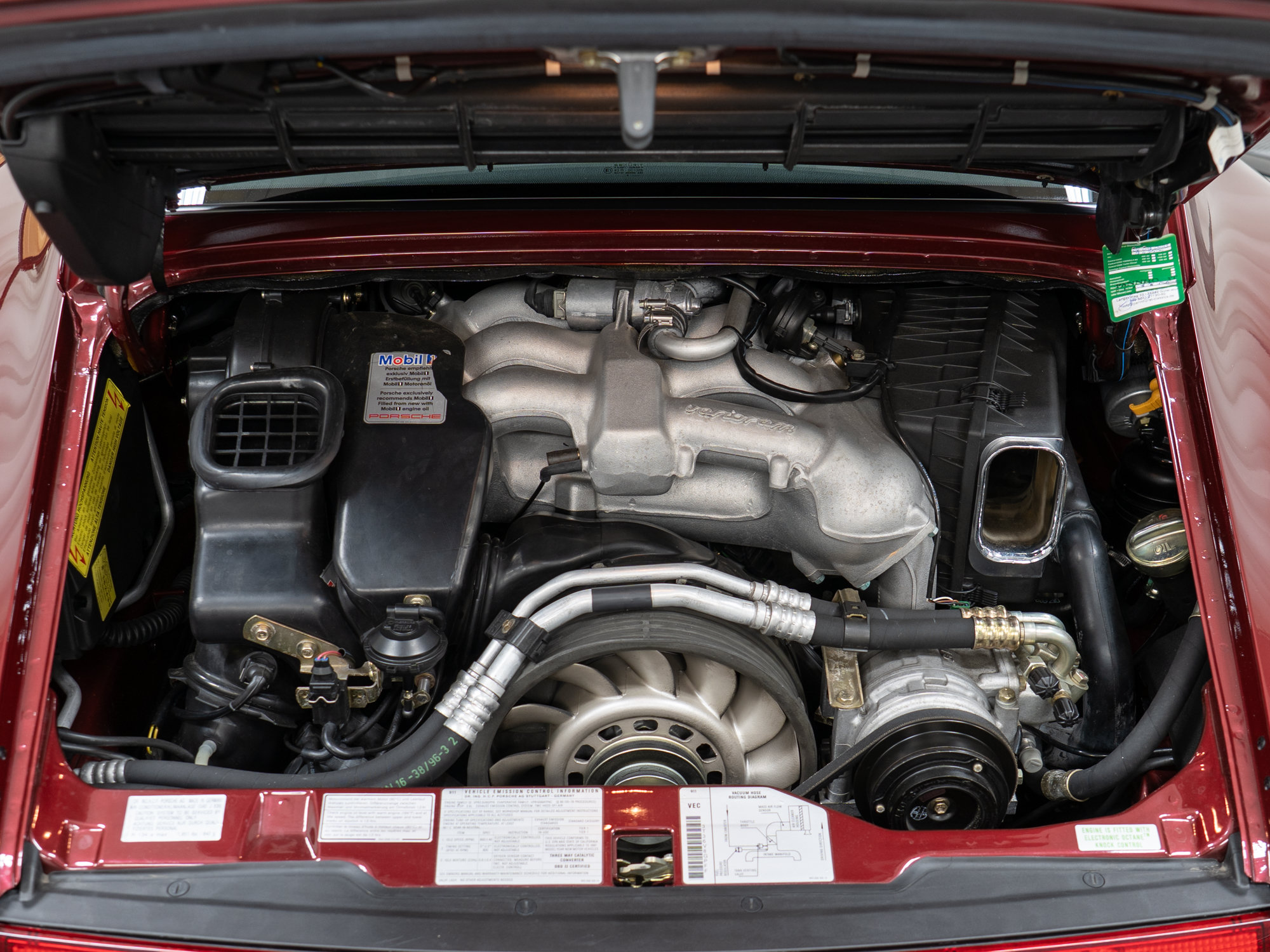 Used 1997 Porsche 911 Carrera 4S AWD/4WD image 15