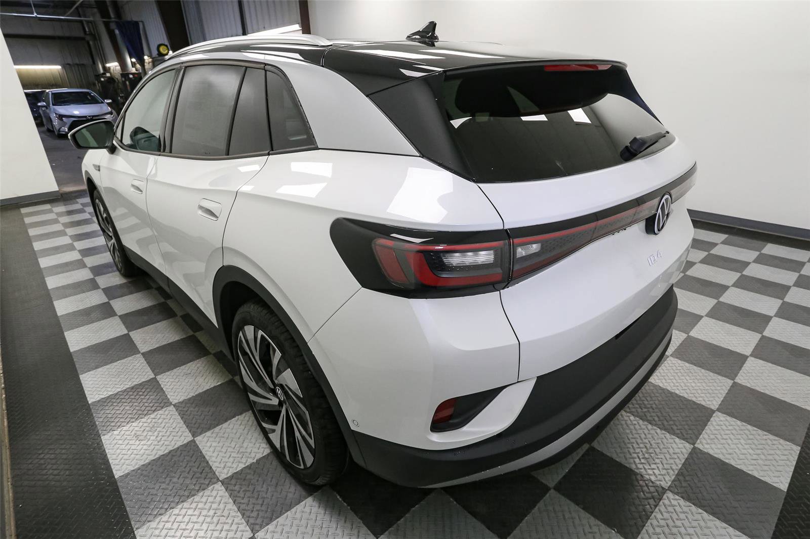 New 2025 Volkswagen ID.4 Pro S Plus AWD/4WD image 10