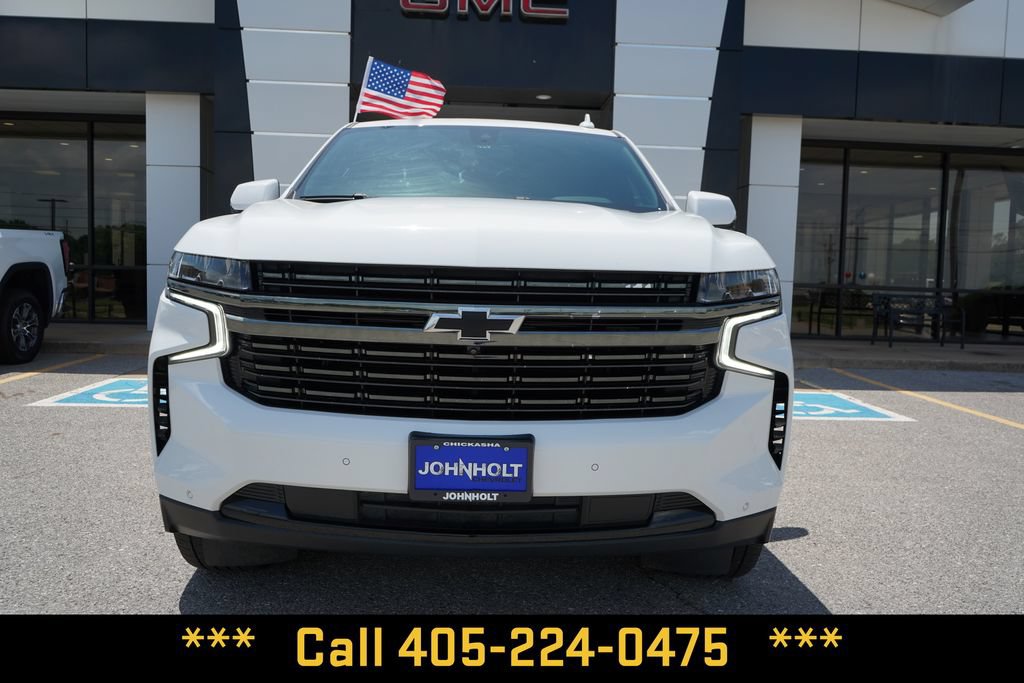 Used 2022 Chevrolet Suburban RST w/ Sport Performance Package AWD/4WD image 3
