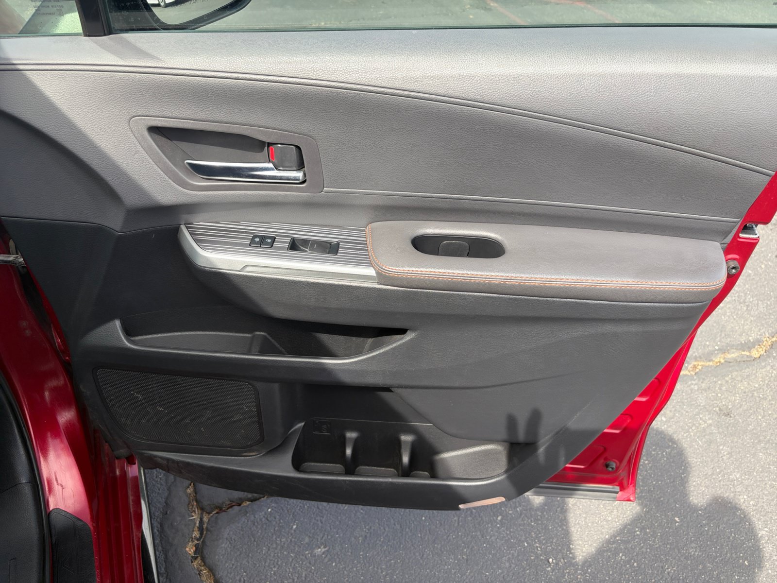 Used 2022 Toyota Sienna XSE w/ XSE Plus Package AWD/4WD image 27