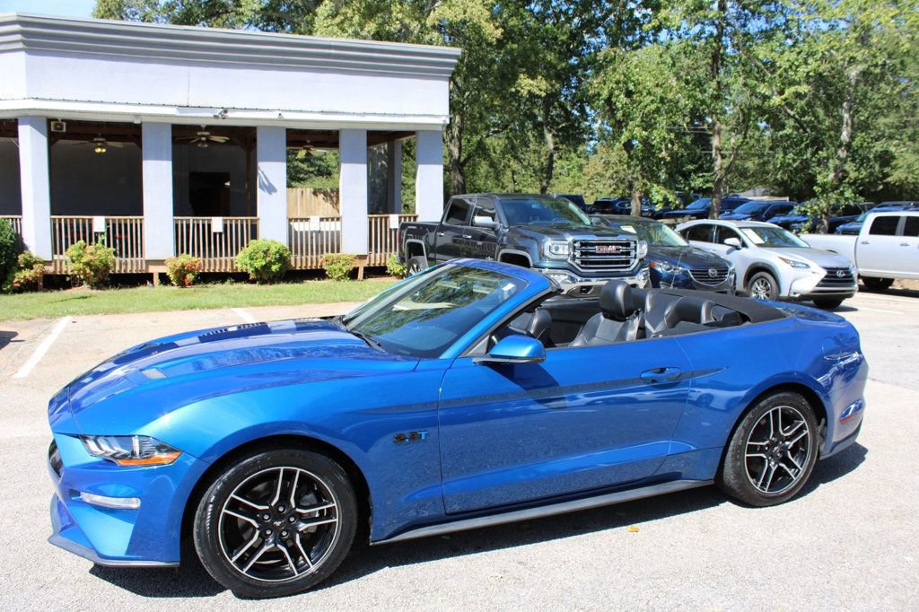 Used 2018 Ford Mustang Premium image 12