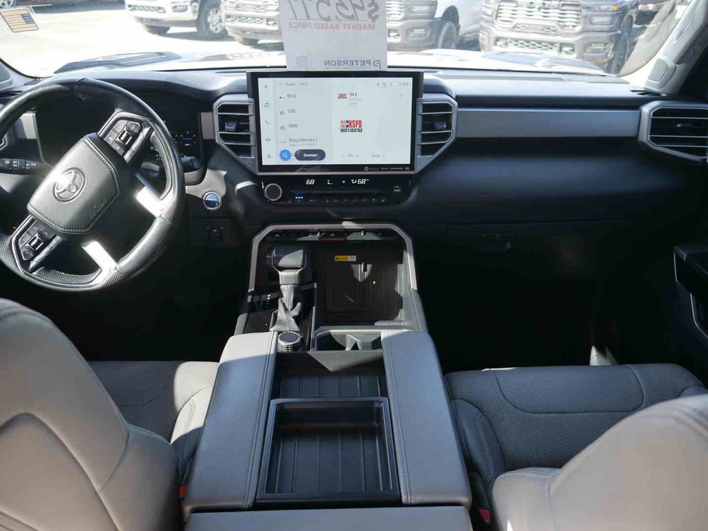 Used 2022 Toyota Tundra Limited image 5