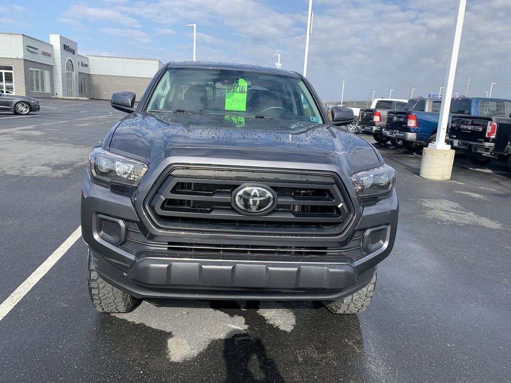 Used 2022 Toyota Tacoma SR image 3