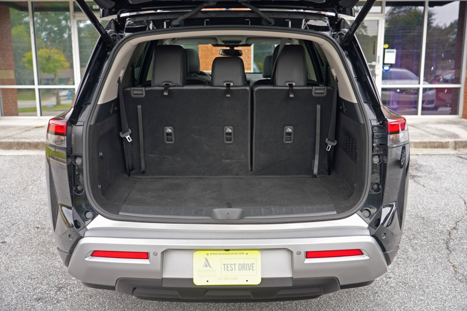 Used 2022 Nissan Pathfinder SL w/ SL Premium Package FWD image 9