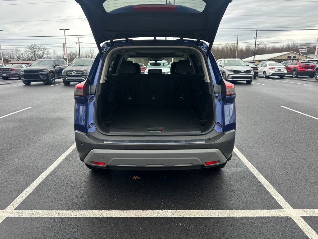 Used 2023 Nissan Rogue SV w/ SV Premium B Package AWD/4WD image 11