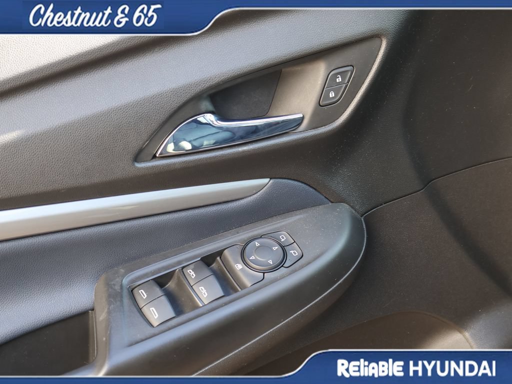 Used 2023 Chevrolet Bolt EUV Premier w/ Sun & Sound Package FWD image 21