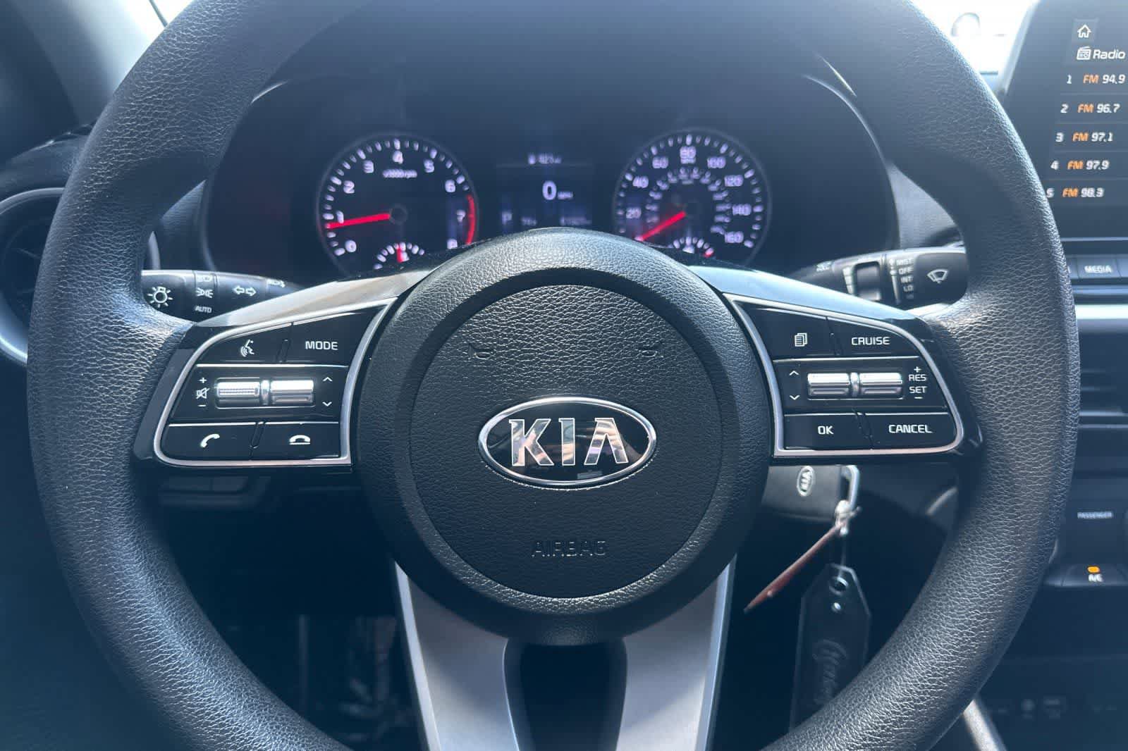 Used 2020 Kia Forte LXS FWD image 22
