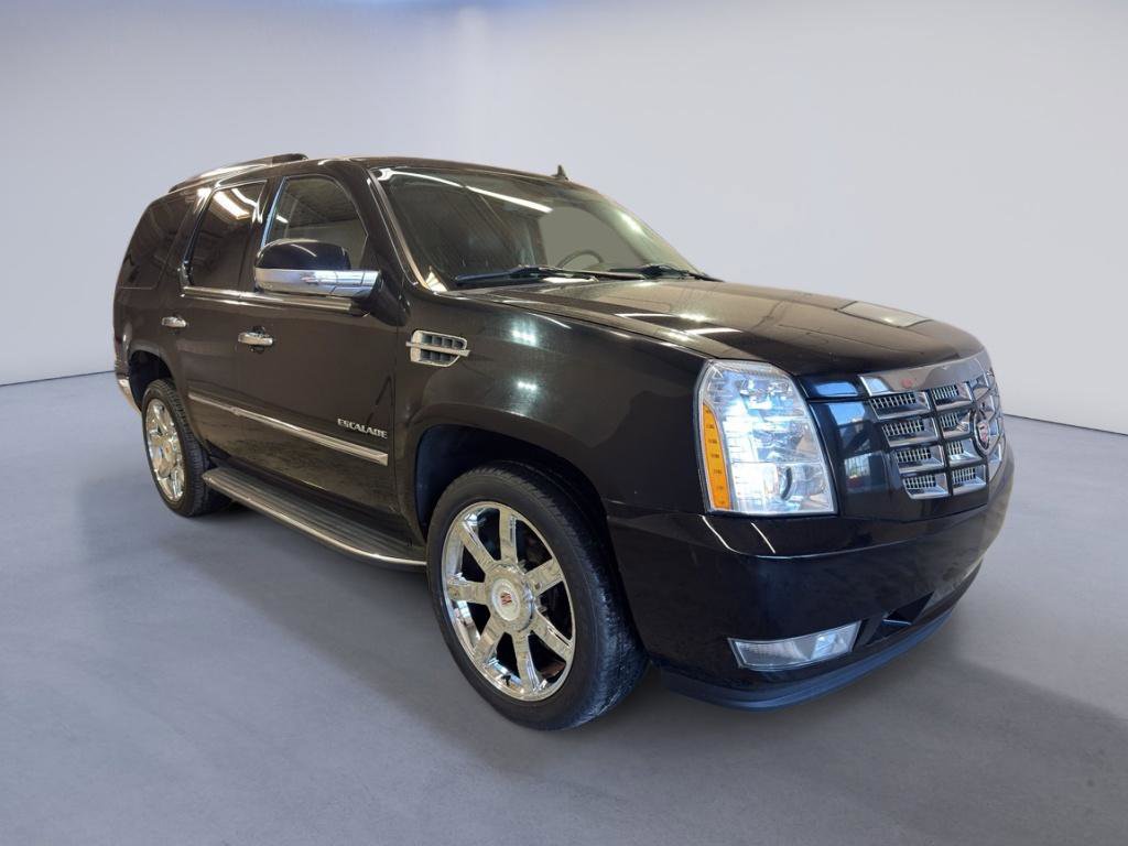 Used 2014 Cadillac Escalade Luxury AWD/4WD image 1