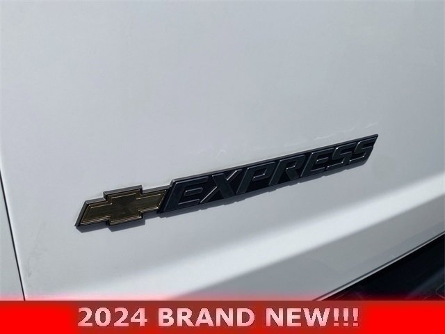 Used 2024 Chevrolet Express 2500 w/ Driver Convenience Package image 28