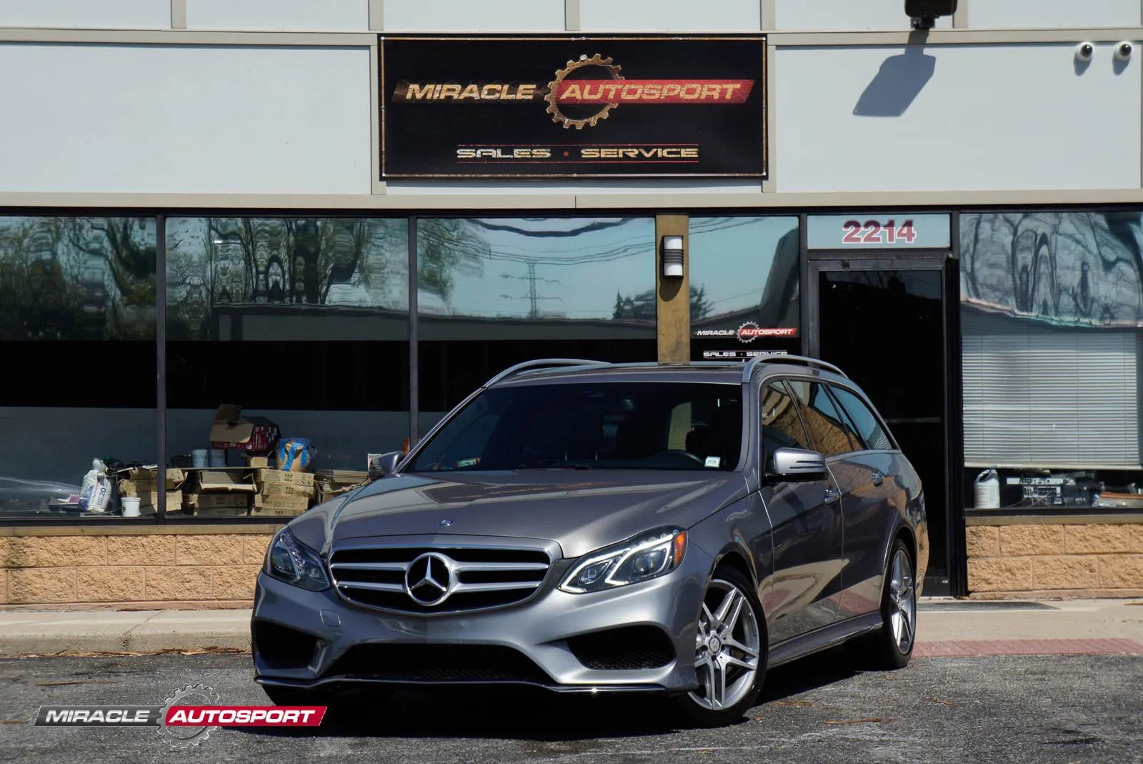 Used 2014 Mercedes-Benz E 350 4MATIC Wagon w/ Premium 1 Package image 1